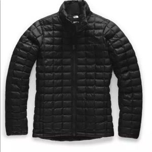 The North Face thermoball women’s puffer (S)